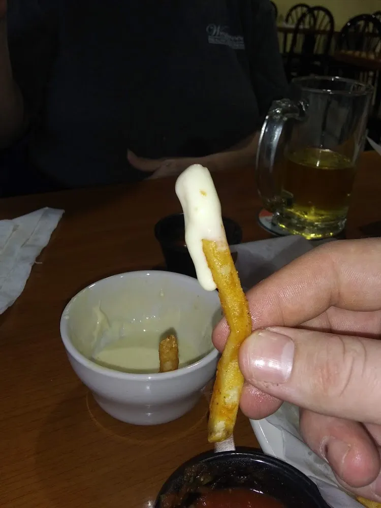 Fries with Chesse Dip Lol